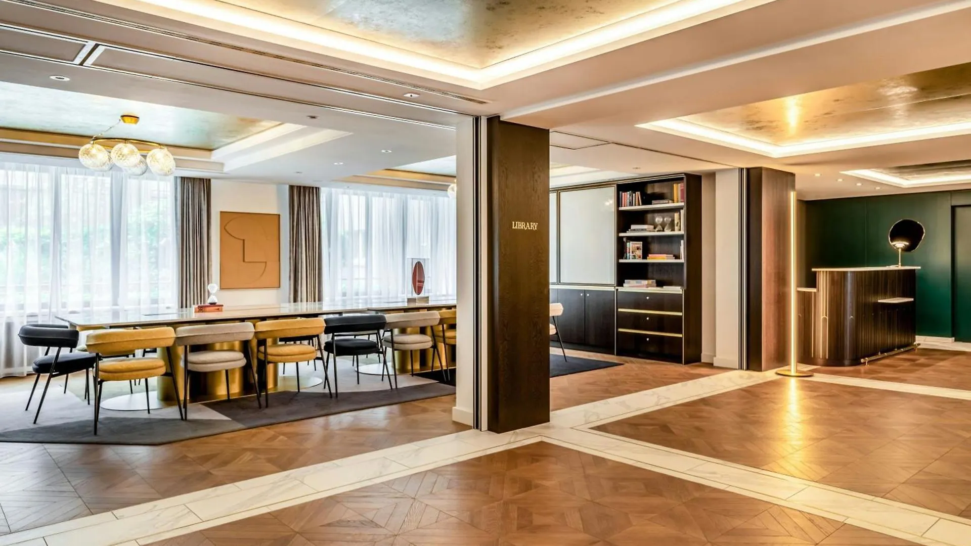 Neues Schloss Privat Hotel Zurich, Autograph Collection