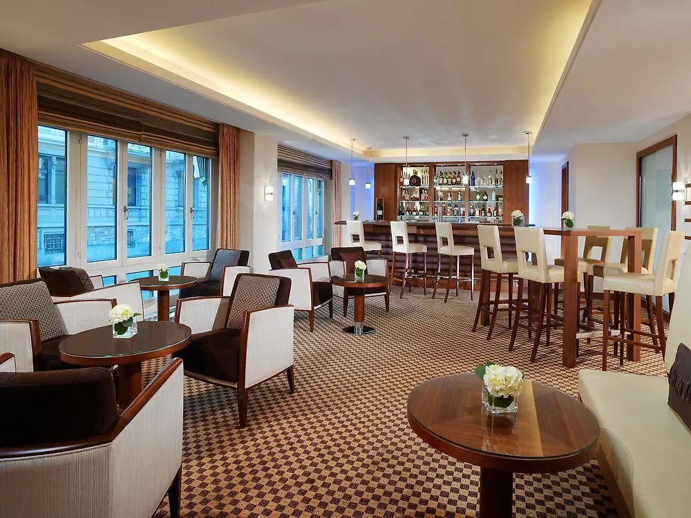 Neues Schloss Privat Hotel Zurich, Autograph Collection 5*,  Schweiz