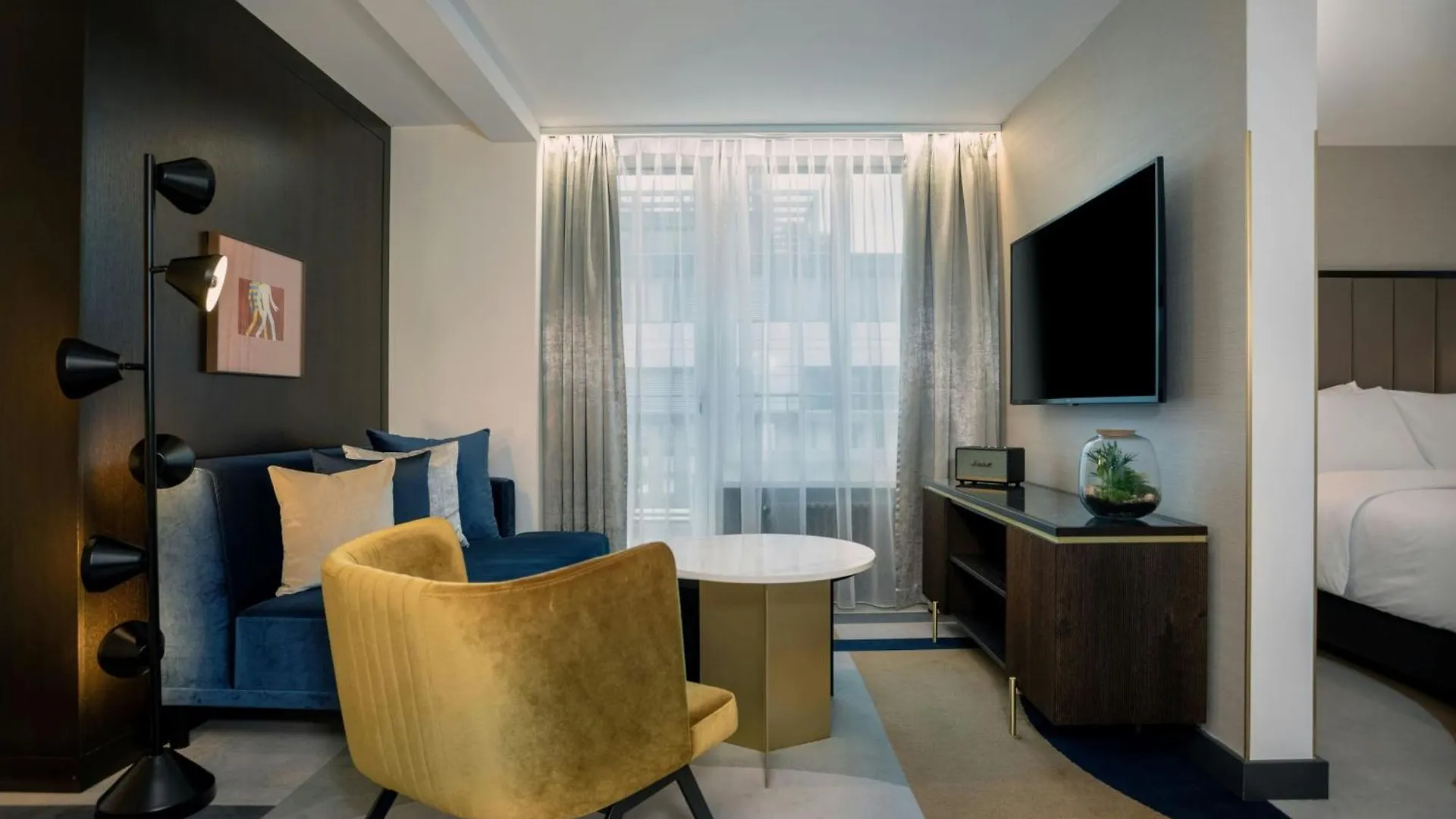 Neues Schloss Privat Hotel Zurich, Autograph Collection