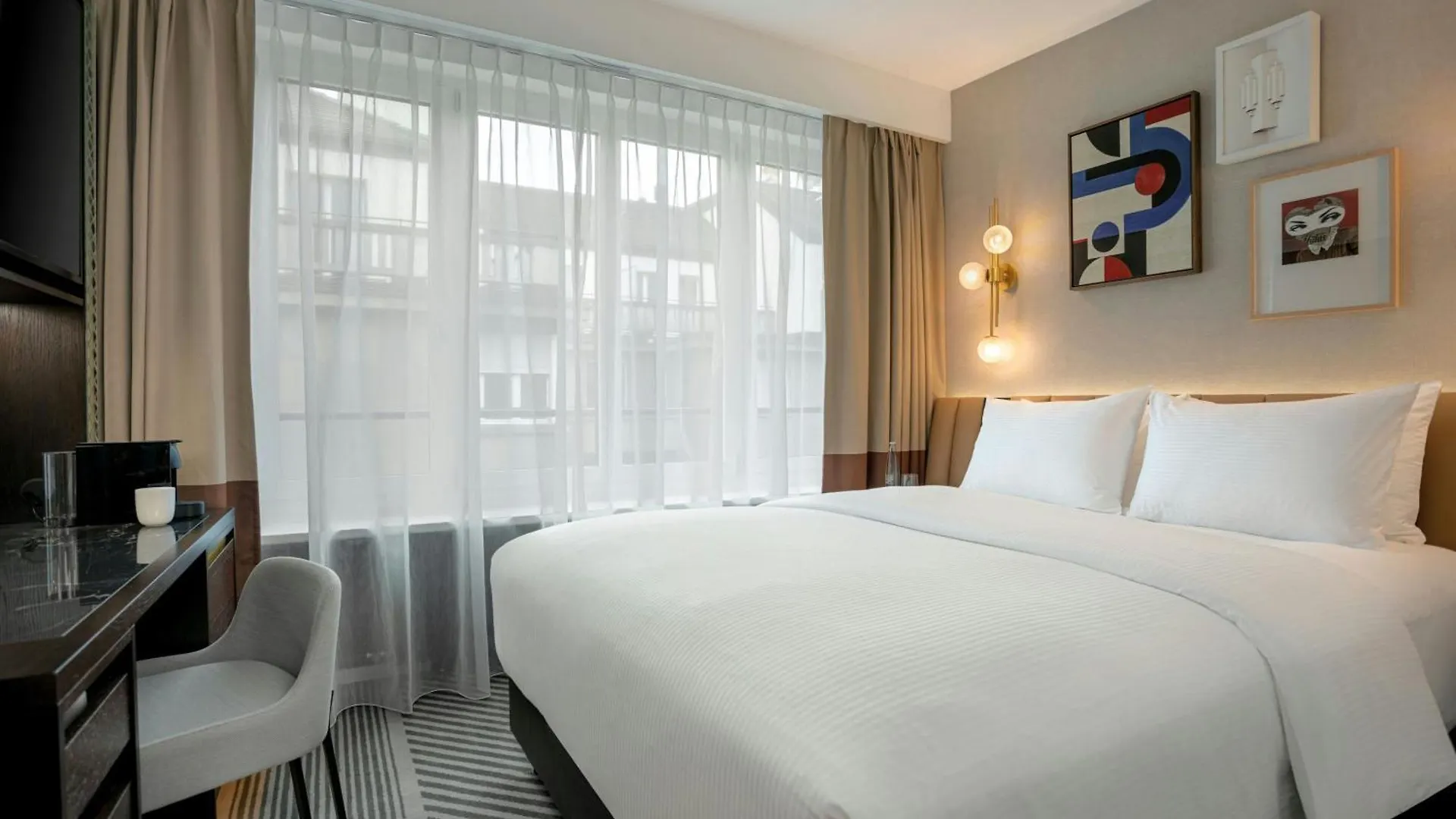 Neues Schloss Privat Hotel Zurich, Autograph Collection 5*,
