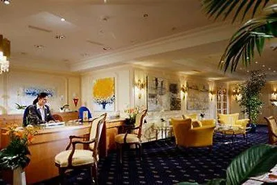 Neues Schloss Privat Hotel Zurich, Autograph Collection