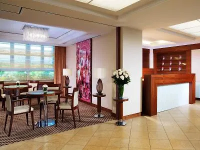 Neues Schloss Privat Hotel Zurich, Autograph Collection
