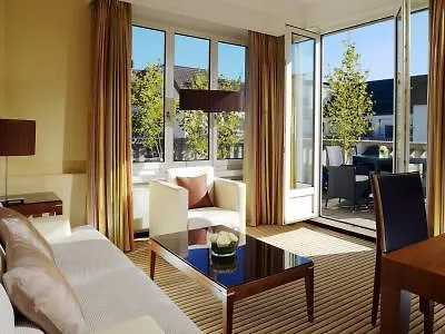 Neues Schloss Privat Hotel Zurich, Autograph Collection