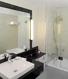 Neues Schloss Privat Hotel Zurich, Autograph Collection